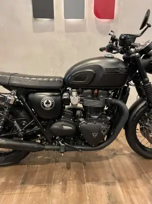 TRIUMPH-BONNEVILLE T120 BLACK 1200-2019
