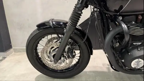 TRIUMPH-BONNEVILLE T120 BLACK 1200-2023