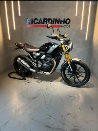 TRIUMPH SCRAMBLER 400 X 