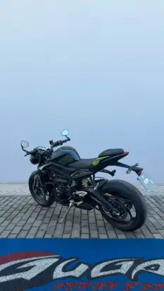 TRIUMPH-STREET TRIPLE RS ABS-2024