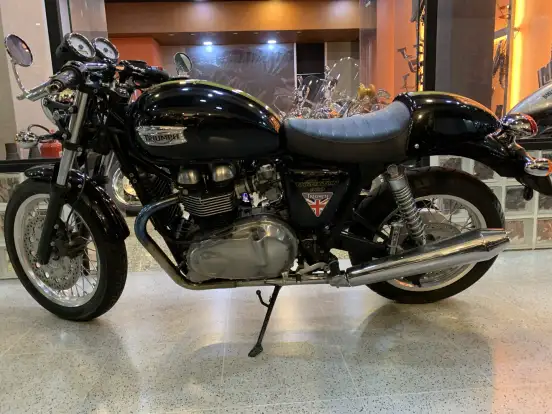 TRIUMPH-THRUXTON TRIUMPH-THRUXTON-2015
