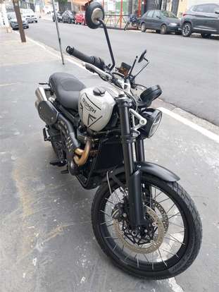 TRIUMPH-BONNEVILLE SCRAMBLER 1200 X-2024