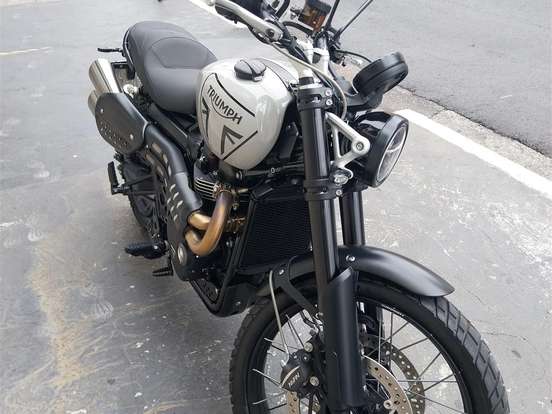 TRIUMPH-BONNEVILLE SCRAMBLER 1200 X TRIUMPH-BONNEVILLE SCRAMBLER 1200 X-2024