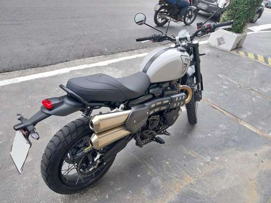 TRIUMPH-BONNEVILLE SCRAMBLER 1200 X-2024