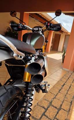 TRIUMPH-SCRAMBLER 1200 XE-2023