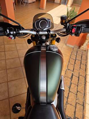 TRIUMPH-SCRAMBLER 1200 XE-2023