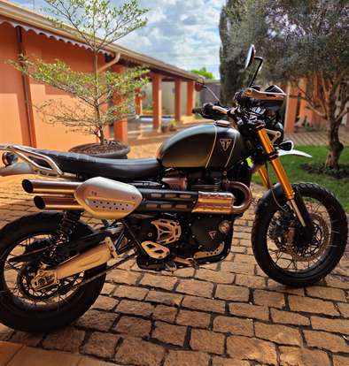TRIUMPH-SCRAMBLER 1200 XE-2023