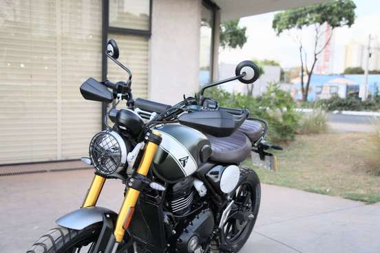 TRIUMPH-SCRAMBLER 400 X-2024