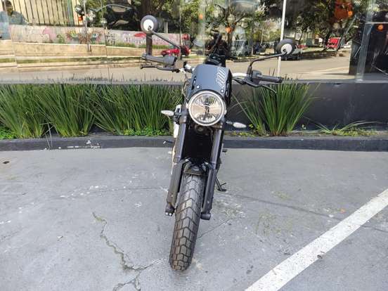 TRIUMPH-TRACKER 400-2026