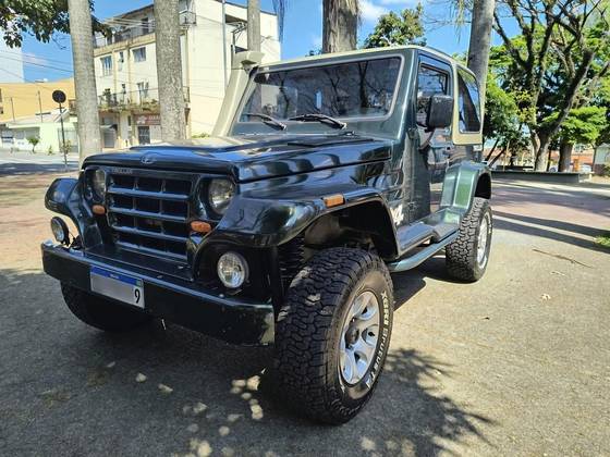 TROLLER T4 2.8 TETO RÍGIDO 12V TURBO INTERCOOLER DIESEL 2P MANUAL