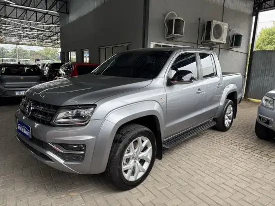 VOLKSWAGEN-AMAROK-2022