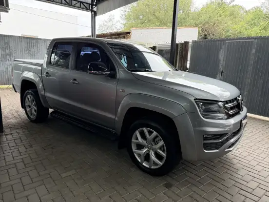 VOLKSWAGEN-AMAROK-2022