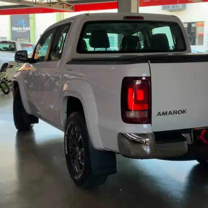 VOLKSWAGEN-AMAROK-2023