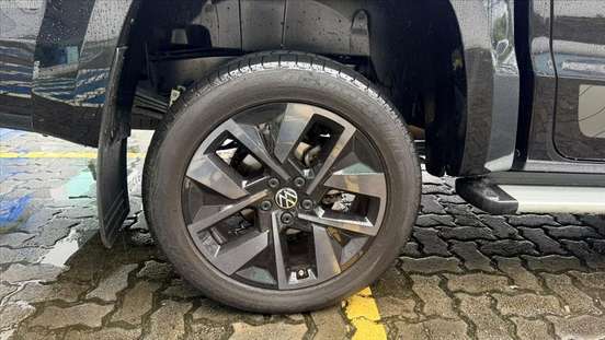 VOLKSWAGEN-AMAROK-2024