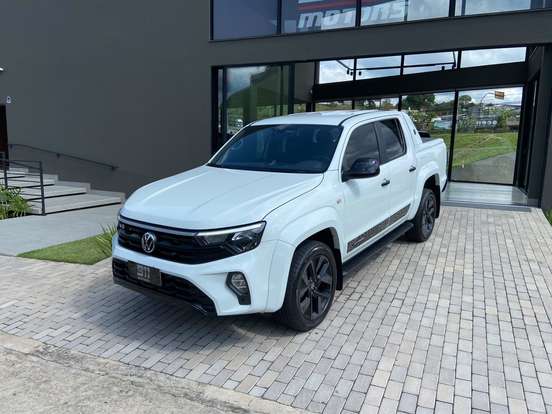 VOLKSWAGEN-AMAROK-2024