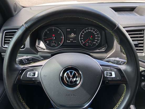 VOLKSWAGEN-AMAROK-2024