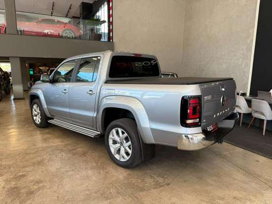 VOLKSWAGEN-AMAROK-2024