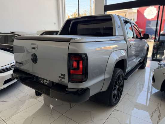 VOLKSWAGEN-AMAROK-2021