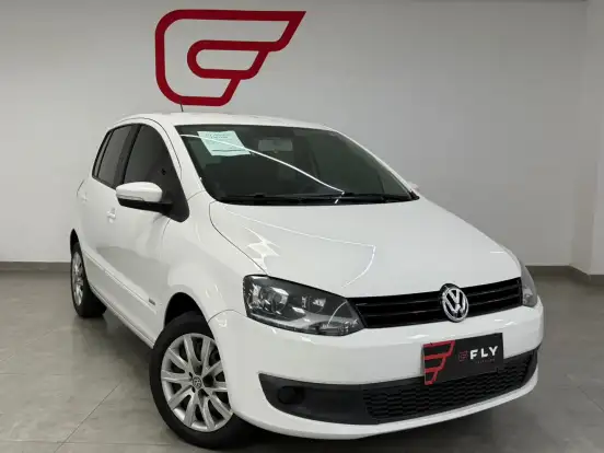 VOLKSWAGEN-FOX-2014