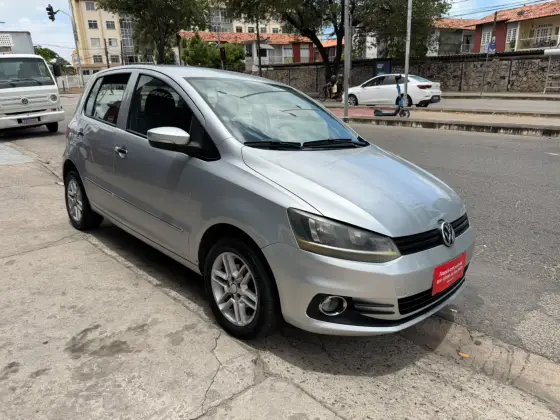 VOLKSWAGEN FOX 1.0 MI TRENDLINE 8V FLEX 4P MANUAL