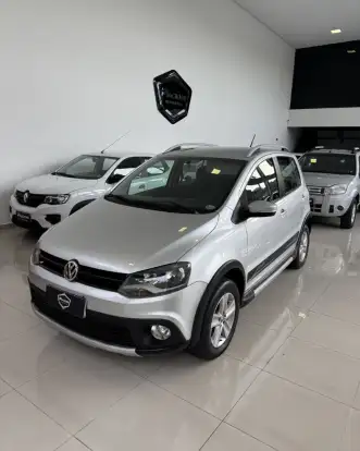 VOLKSWAGEN-FOX-2010