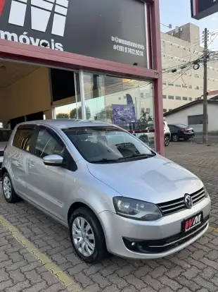 VOLKSWAGEN-FOX-2012