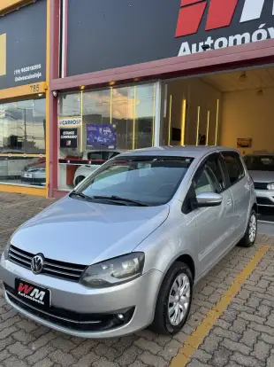 VOLKSWAGEN-FOX-2012