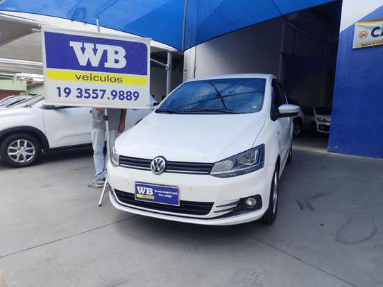 VOLKSWAGEN-FOX-2015
