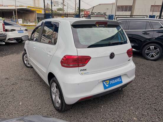 VOLKSWAGEN-FOX-1.6 MSI COMFORTLINE 8V FLEX 4P MANUAL VOLKSWAGEN-FOX-2017