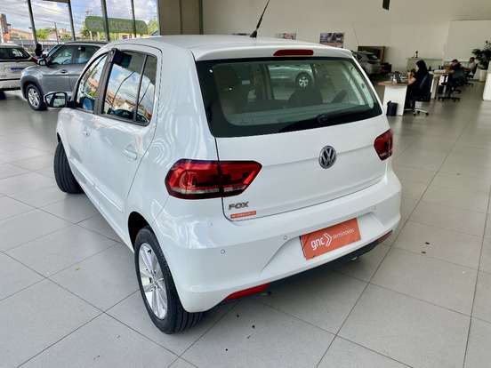 VOLKSWAGEN-FOX-1.6 MSI TOTAL FLEX CONNECT 4P MANUAL VOLKSWAGEN-FOX-2020