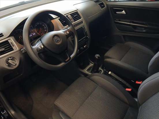 VOLKSWAGEN-FOX-2019