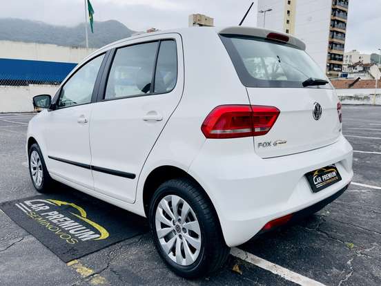 VOLKSWAGEN-FOX-1.6 MSI TRENDLINE 8V FLEX 4P MANUAL VOLKSWAGEN-FOX-2016