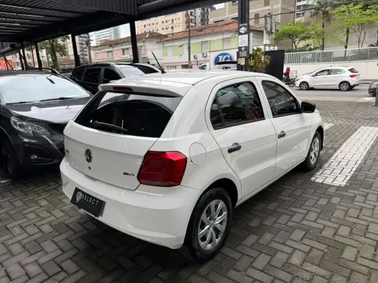 VOLKSWAGEN-GOL-2022