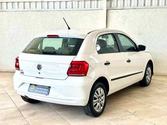 VOLKSWAGEN-GOL-2022
