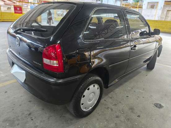 VOLKSWAGEN-GOL-2005