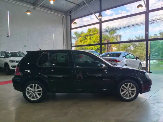 VOLKSWAGEN-GOLF-1.6 MI SPORTLINE 8V FLEX 4P MANUAL VOLKSWAGEN-GOLF-2009