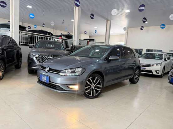 VOLKSWAGEN-GOLF-2018