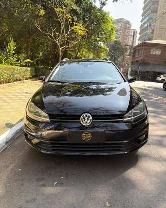 VOLKSWAGEN-GOLF-2017