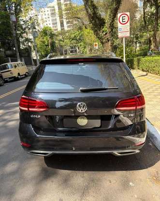 VOLKSWAGEN-GOLF-2017
