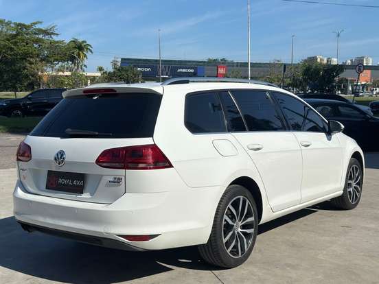 VOLKSWAGEN-GOLF-2016