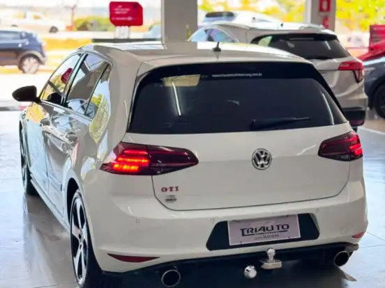 VOLKSWAGEN-GOLF-2.0 TSI GTI 16V TURBO GASOLINA 4P AUTOMÁTICO VOLKSWAGEN-GOLF-2017