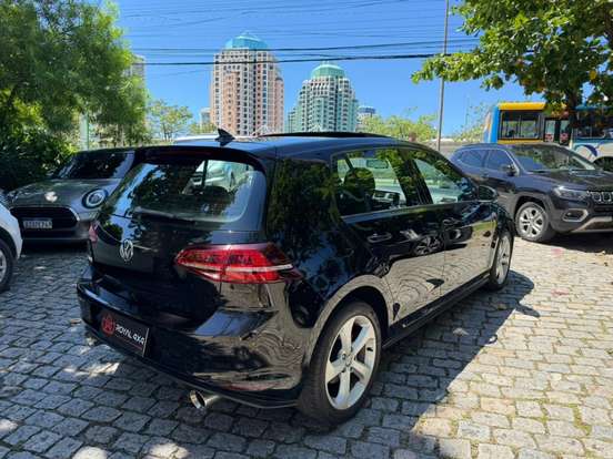 VOLKSWAGEN-GOLF-2.0 TSI GTI 16V TURBO GASOLINA 4P AUTOMÁTICO VOLKSWAGEN-GOLF-2015