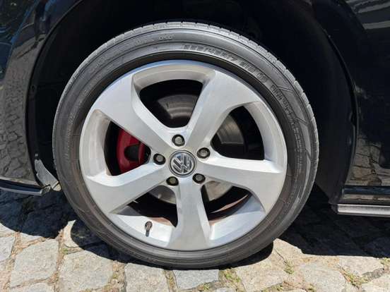 VOLKSWAGEN-GOLF-2.0 TSI GTI 16V TURBO GASOLINA 4P AUTOMÁTICO VOLKSWAGEN-GOLF-2015