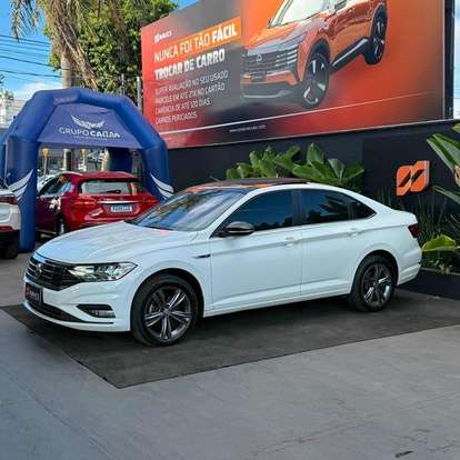 VOLKSWAGEN-JETTA-2020