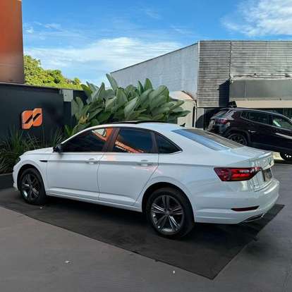 VOLKSWAGEN-JETTA-2020