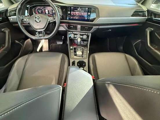 VOLKSWAGEN-JETTA-1.4 250 TSI TOTAL FLEX R-LINE TIPTRONIC VOLKSWAGEN-JETTA-2020