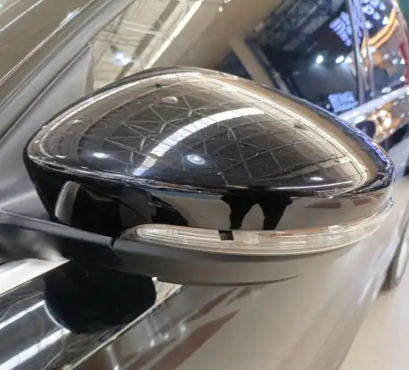 VOLKSWAGEN-JETTA-2012