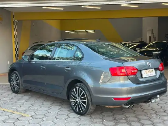 VOLKSWAGEN-JETTA-2.0 TSI HIGHLINE 211CV GASOLINA 4P TIPTRONIC VOLKSWAGEN-JETTA-2014