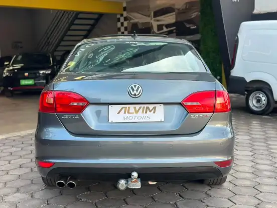 VOLKSWAGEN-JETTA-2014