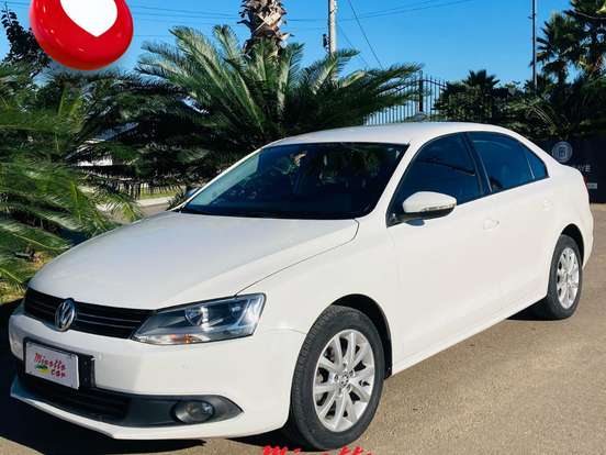 VOLKSWAGEN-JETTA-2.0 COMFORTLINE FLEX 4P TIPTRONIC VOLKSWAGEN-JETTA-2012